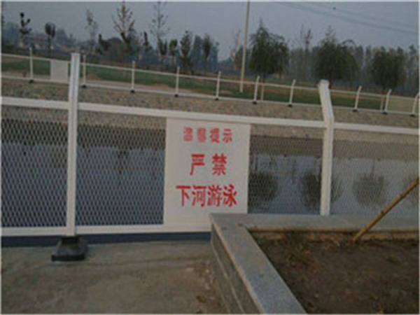 水库隔离网